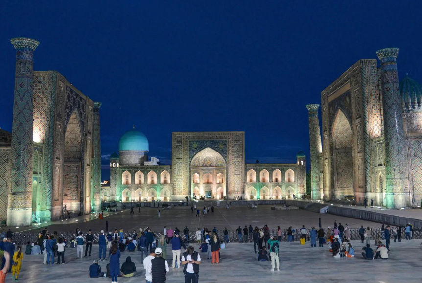 探秘双国（哈萨克斯坦·乌兹别克斯坦） 双飞单卧9日游